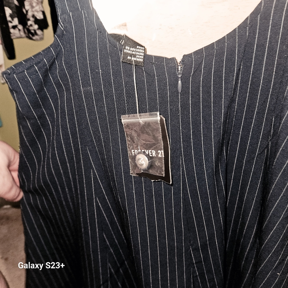 Navy Pinstripe Suspender Skirt Size M - Picture 4 of 8